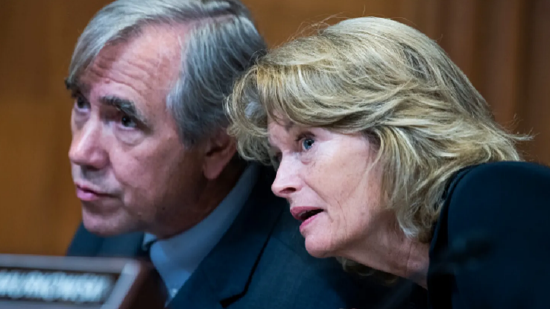 美国司法部：新发现超百万份潜在爱泼斯坦相关文件