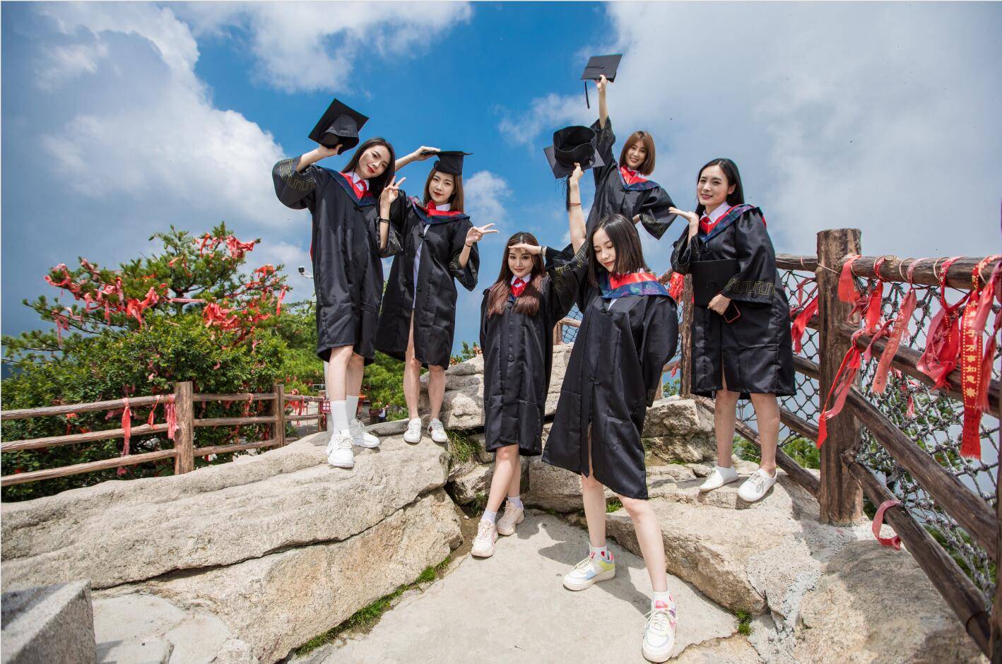 大学生毕业旅游(大学生毕业旅游线路设计)